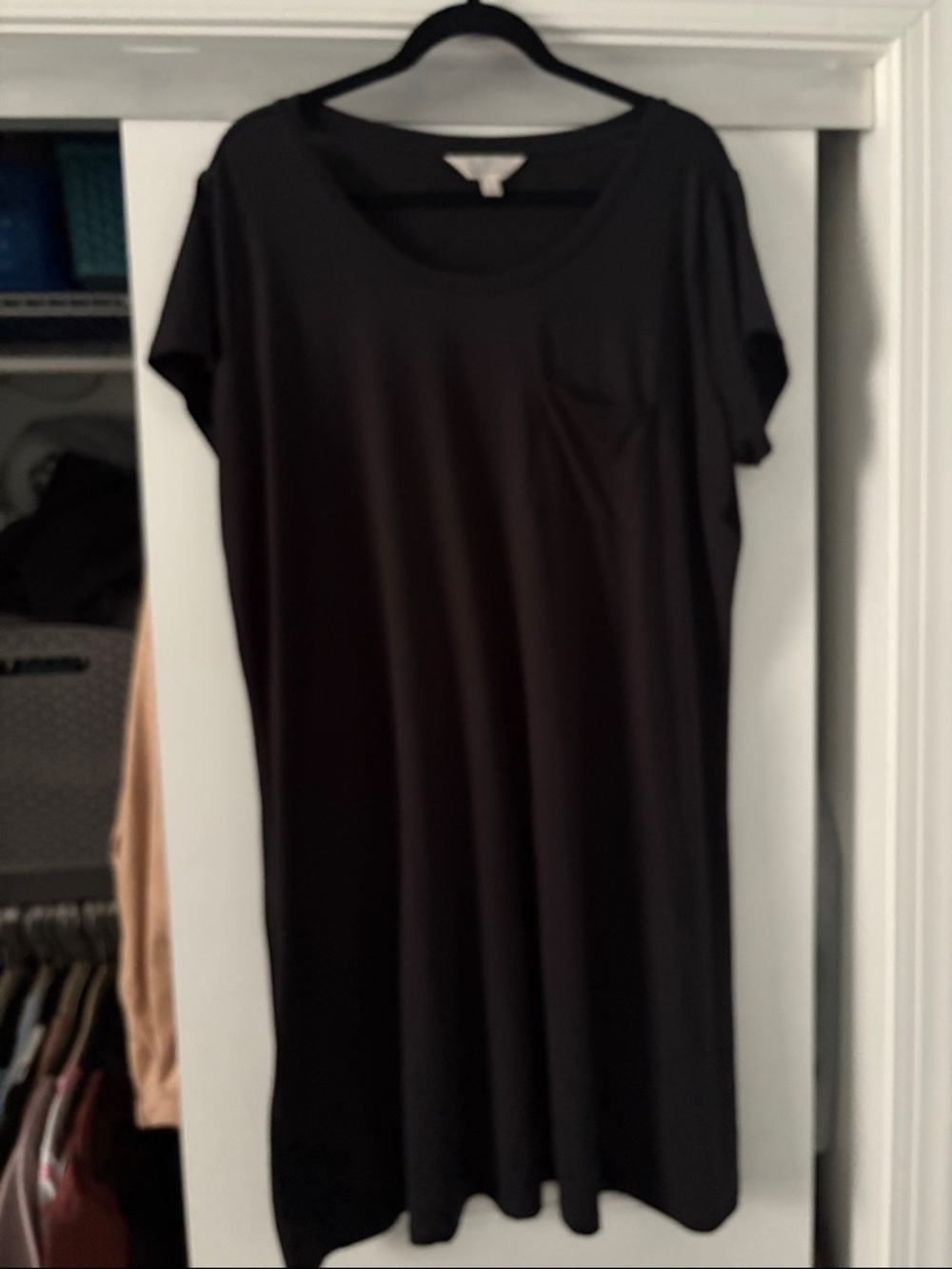 Market & Spruce Black Short-Sleeve Pocket Tunic Dress